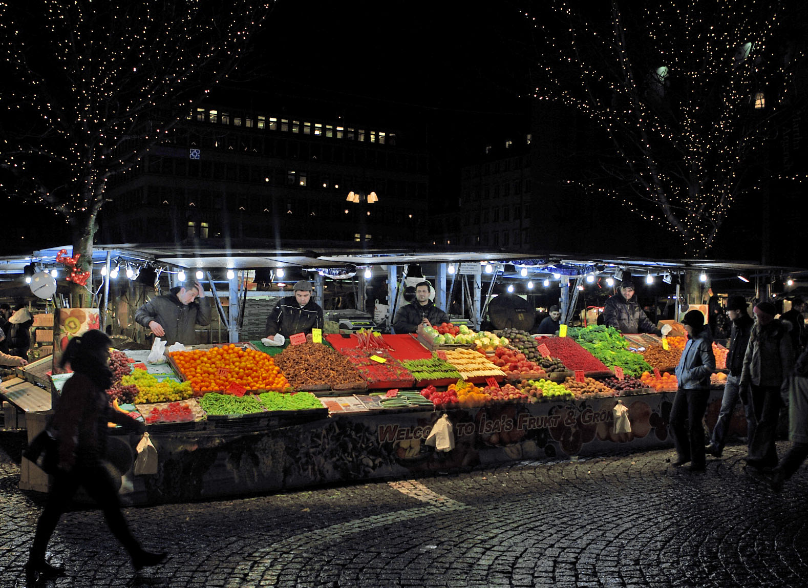  - Hortorget-market-night