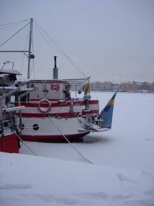 This boat on Lake Mälaren is snowed in.